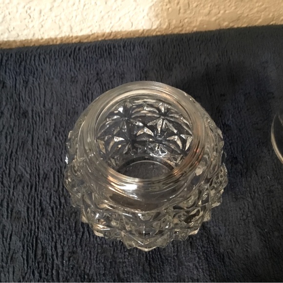 💥3/$20 AVON CRYSTAL FACETS Cut Glass Jar with Lid - Picture 6 of 7